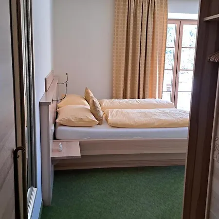 Szálloda Familiengasthof Maier