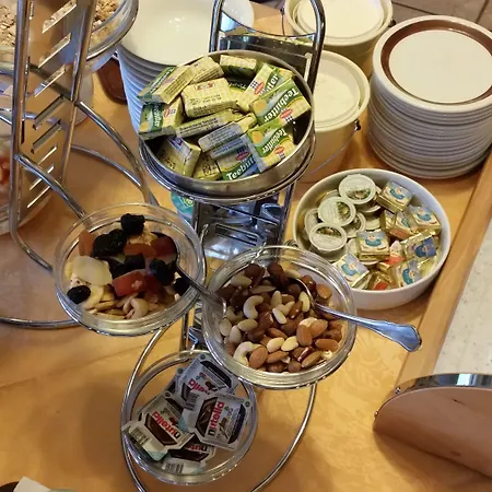 迈尔家庭旅馆 酒店 3*