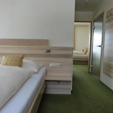 Familiengasthof Maier 3*