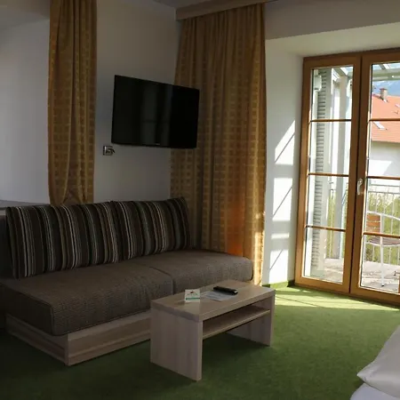 Familiengasthof Maier Mautern In Steiermark