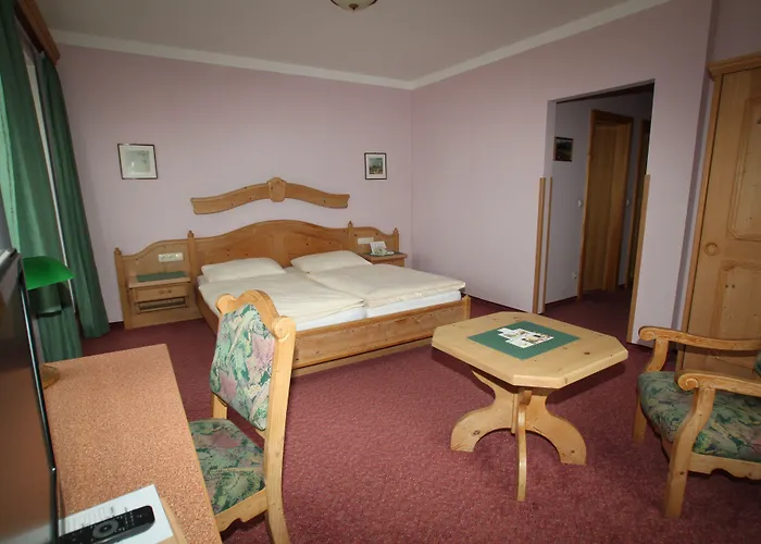 Familiengasthof Maier Mautern In Steiermark