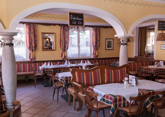 Hotel Familiengasthof Maier Mautern In Steiermark